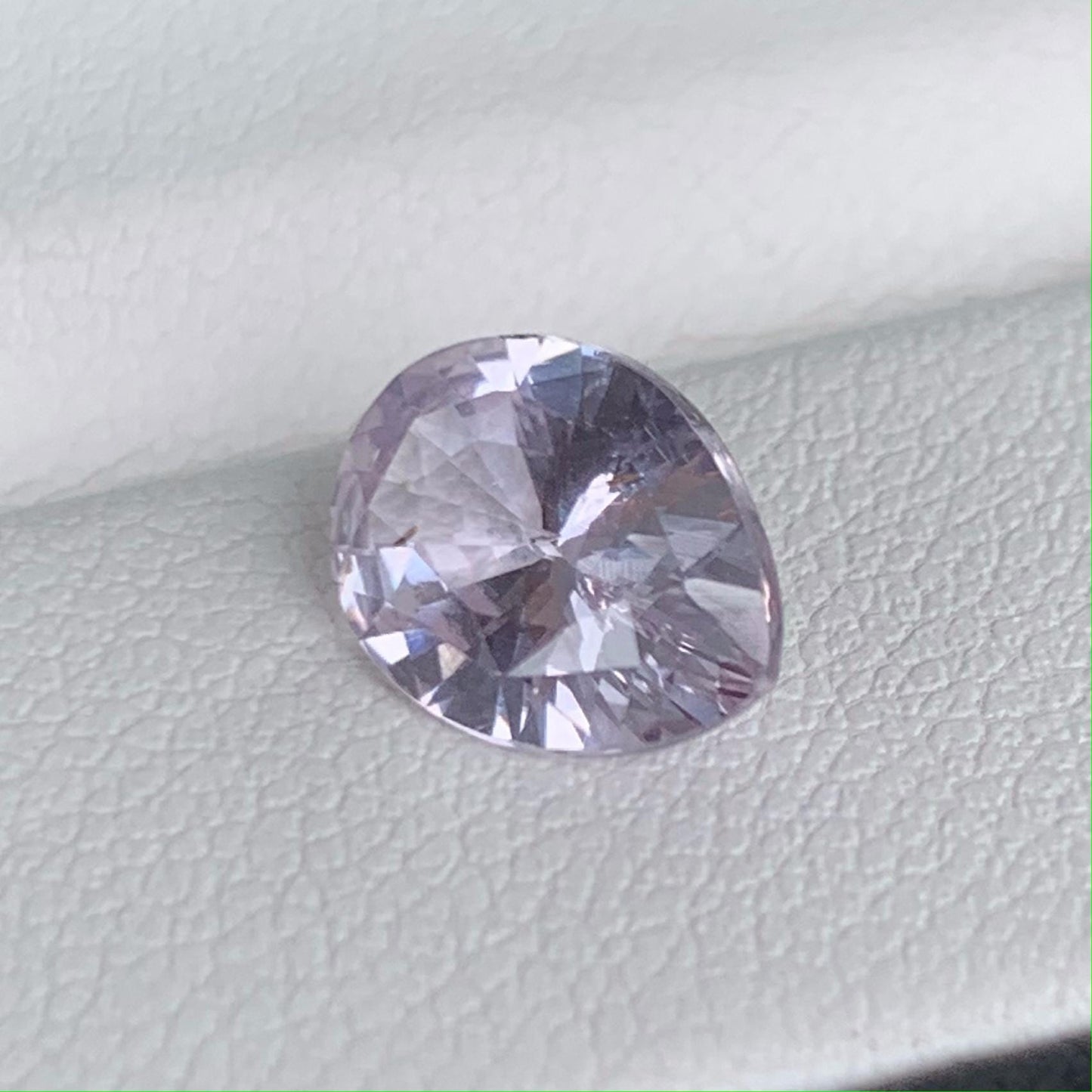 Natural Pear Cut Lavender Sapphire 2.07ct - (UH)