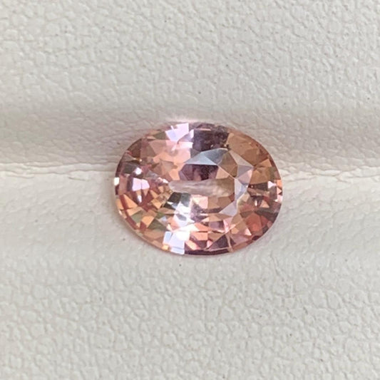 Natural Padparadscha Sapphire 1.77ct - (H) - Baza Boutique