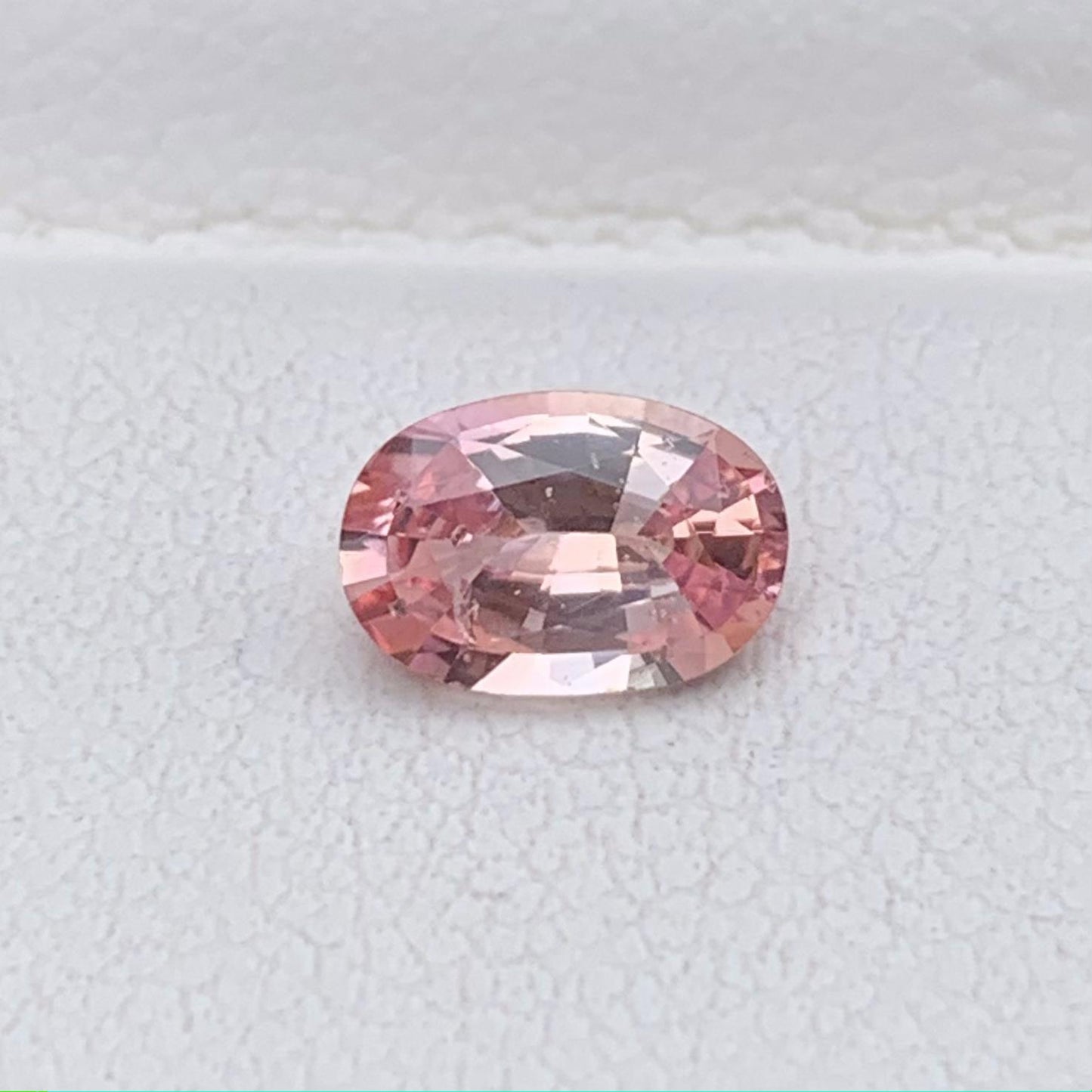 Natural Padparadscha Sapphire 0.82ct - (H)