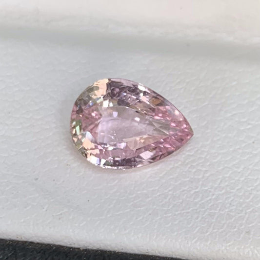 Pink Padparadscha Sapphire 2.05ct - (UH) - Baza Boutique