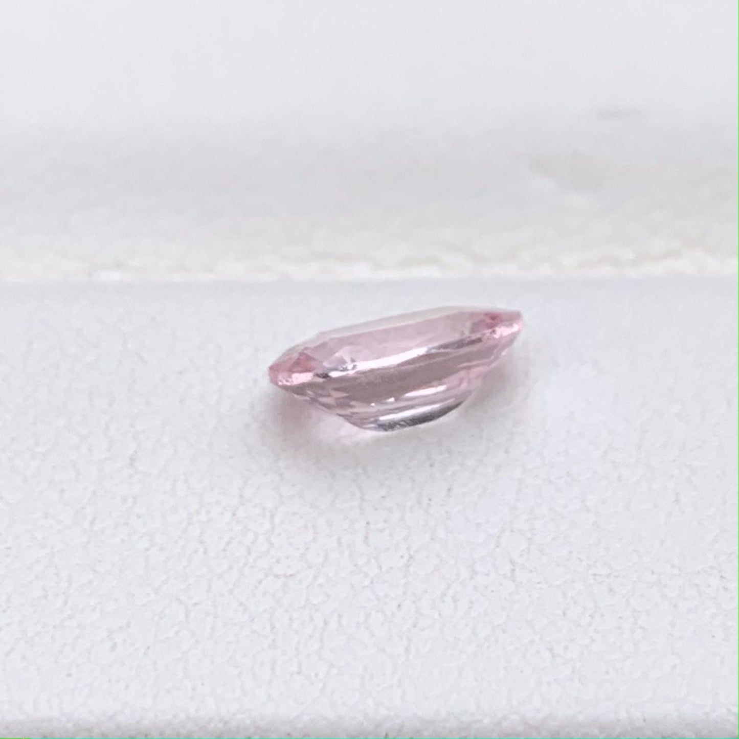 Natural Padparadscha Sapphire 0.97ct - (H)
