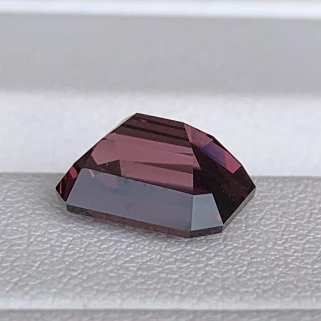 Natural Mahenge Grape Spinel 3.01ct - (H) - Baza Boutique