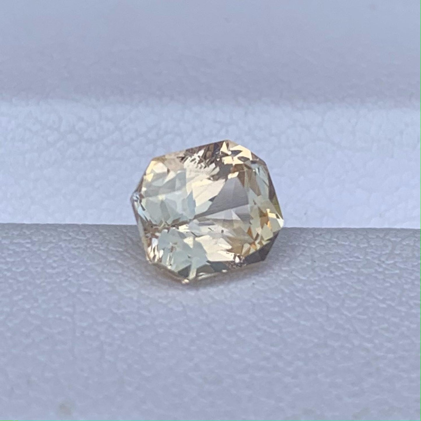 Natural Peach Sapphire 1.53ct - (UH) - Baza Boutique