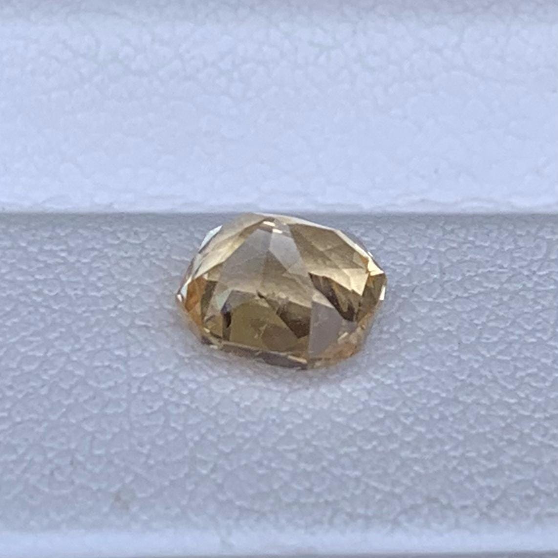 Natural Peach Sapphire 1.53ct - (UH) - Baza Boutique