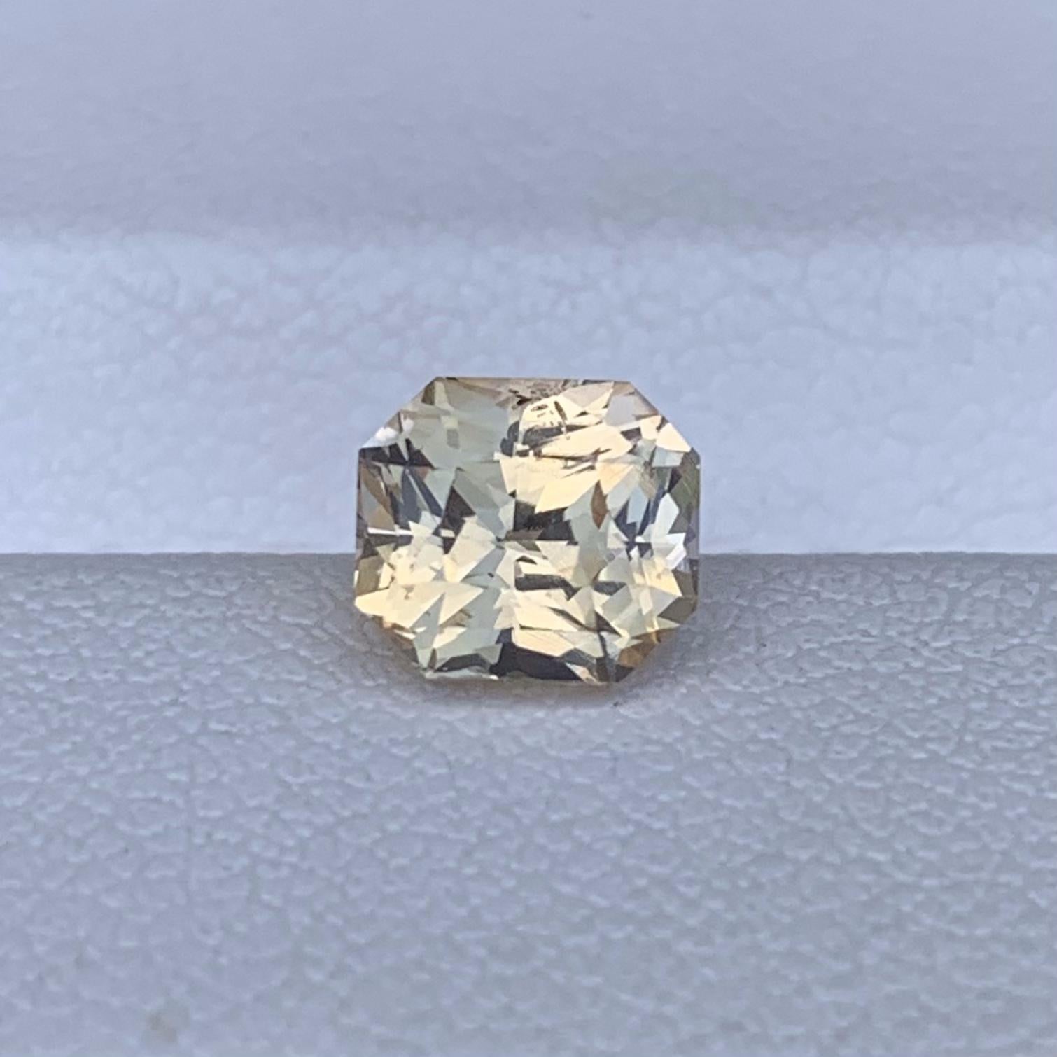Natural Peach Sapphire 1.53ct - (UH) - Baza Boutique