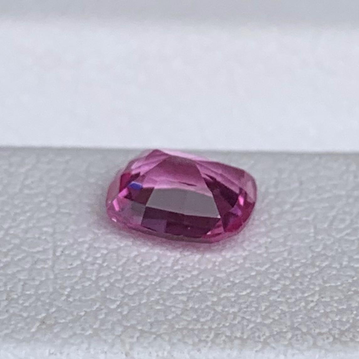 Natural Cushion Cut Pink Sapphire 0.88ct - (UH)