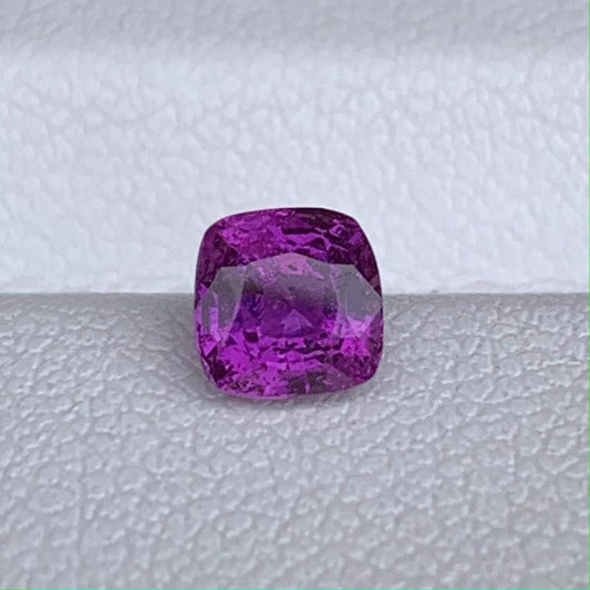 Natural Cushion Cut Violet Sapphire 0.62ct - (UH