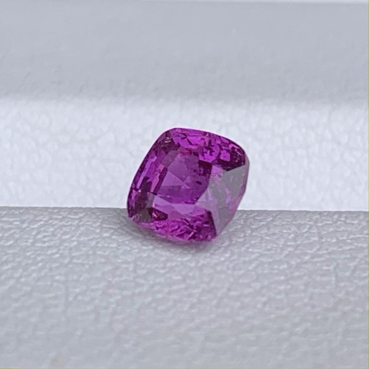 Natural Cushion Cut Violet Sapphire 0.62ct - (UH