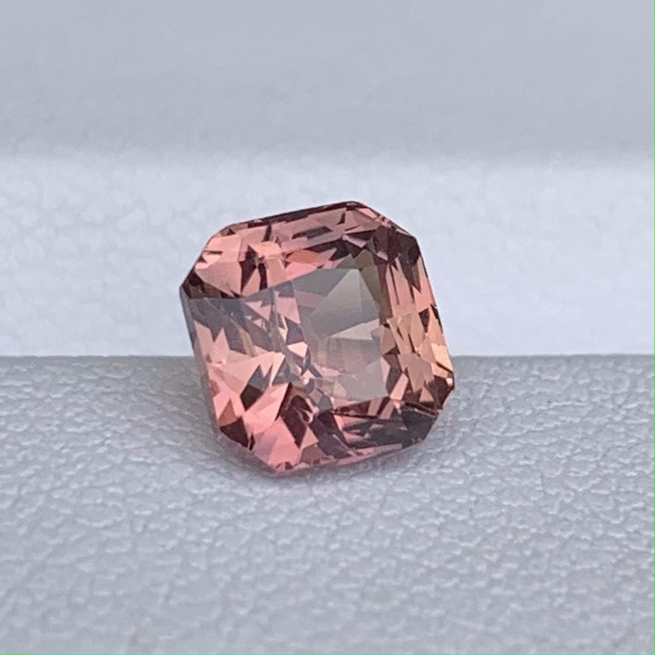 Natural Radiant Cut Padparadscha Sapphire 2.04ct - (UH)