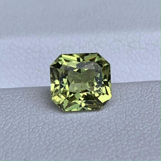 Natural Radiant Cut Vanadium Chrysoberyl 1.79ct - (UH)