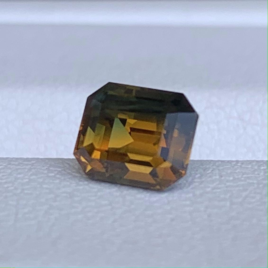Rare Bi Color Sapphire 1.44ct - (H)