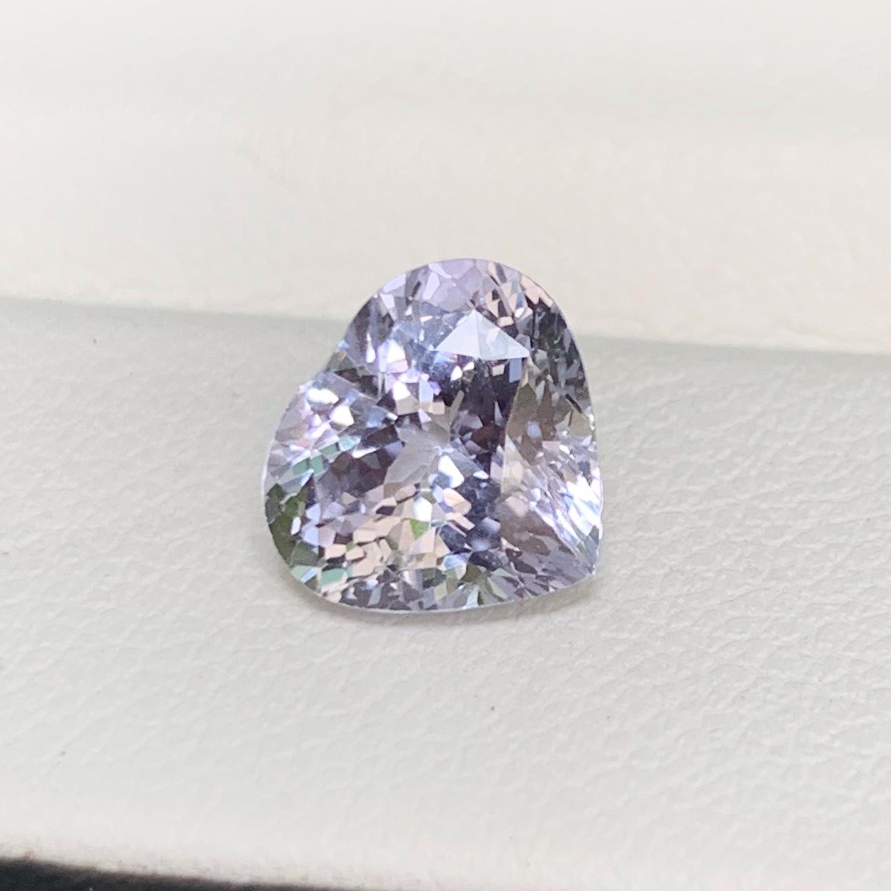 Heart Shaped Lavender Sapphire 2.63ct - (UH) - Baza Boutique