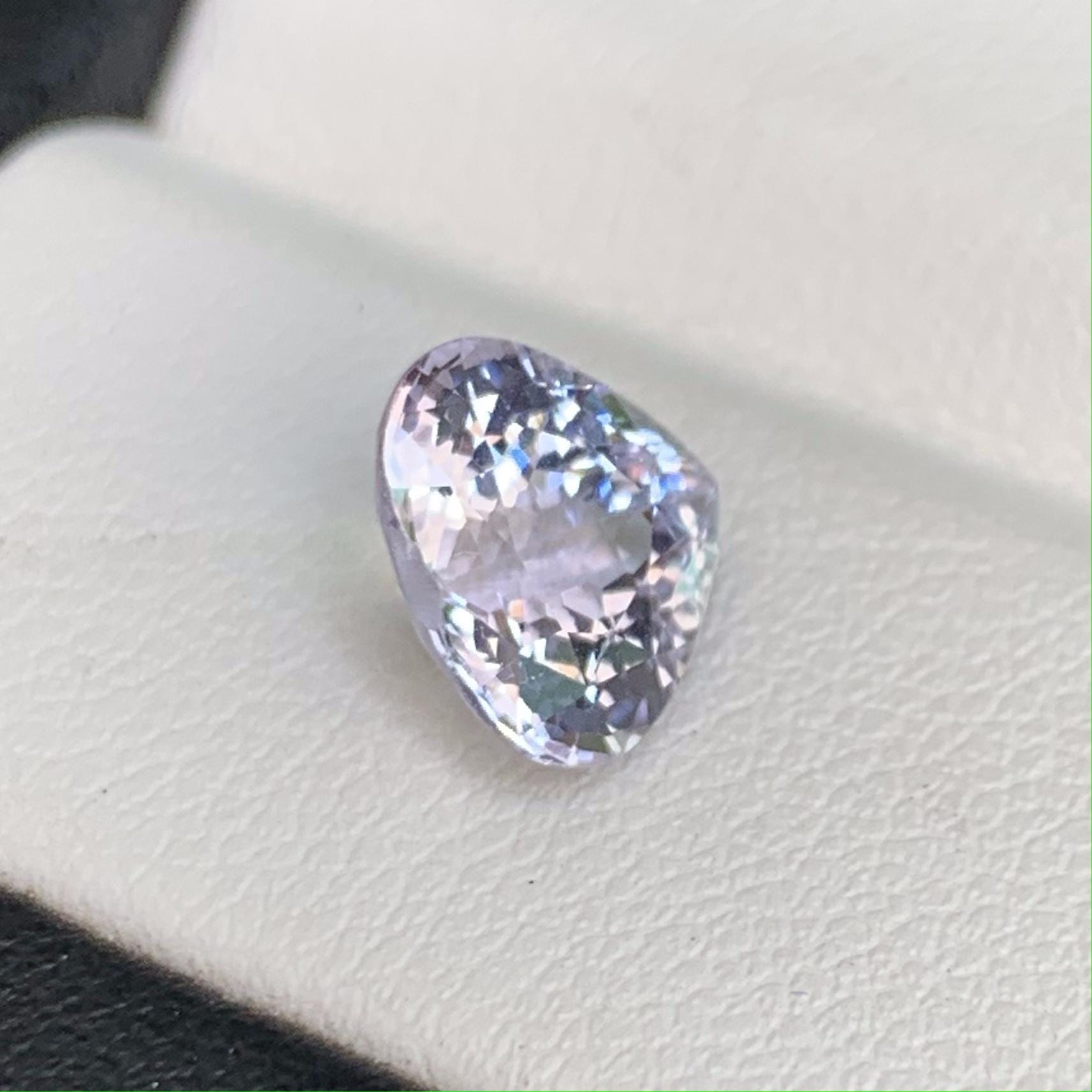 Heart Shaped Lavender Sapphire 2.63ct - (UH) - Baza Boutique