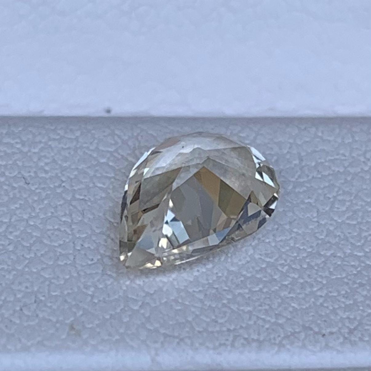 Natural Pear Cut Yellow Sapphire 1.32ct - (H) - Baza Boutique