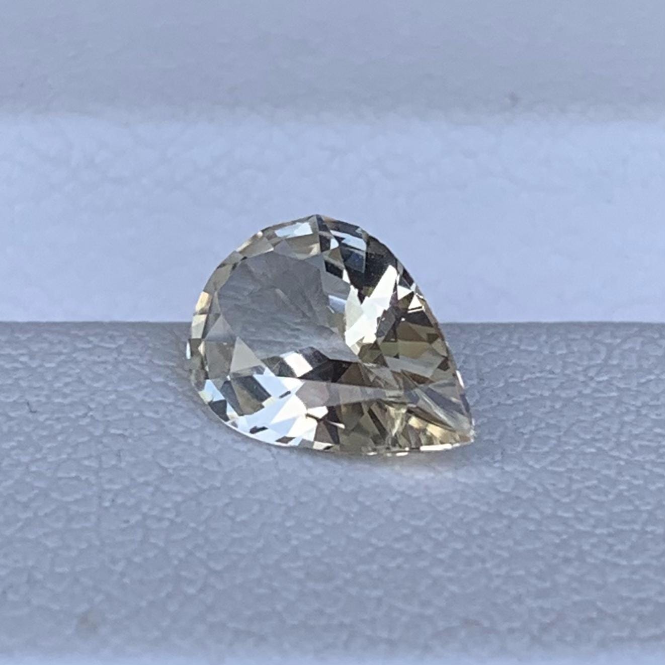 Natural Pear Cut Yellow Sapphire 1.32ct - (H) - Baza Boutique