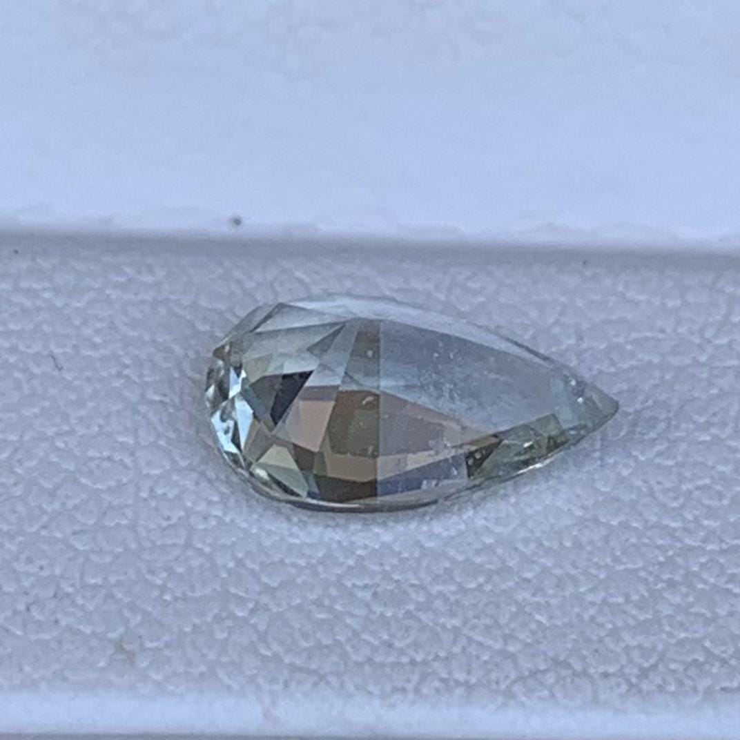 Mint Green Sapphire 1.66ct - (UH)