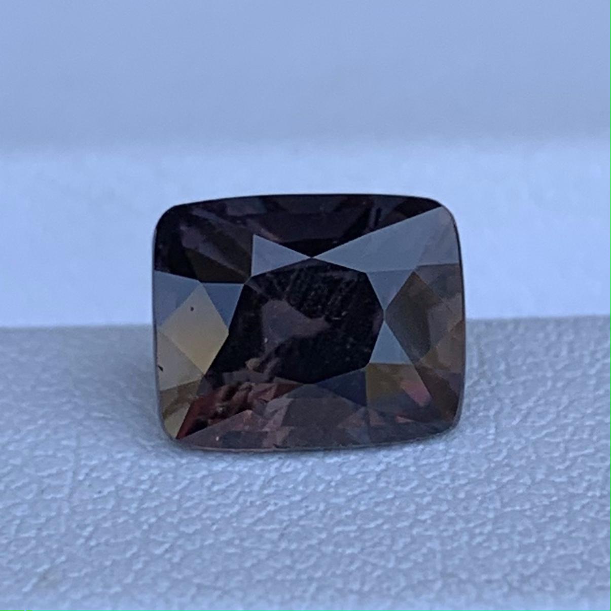 Rare Natural Whiskey Sapphire 2.66ct - (UH)