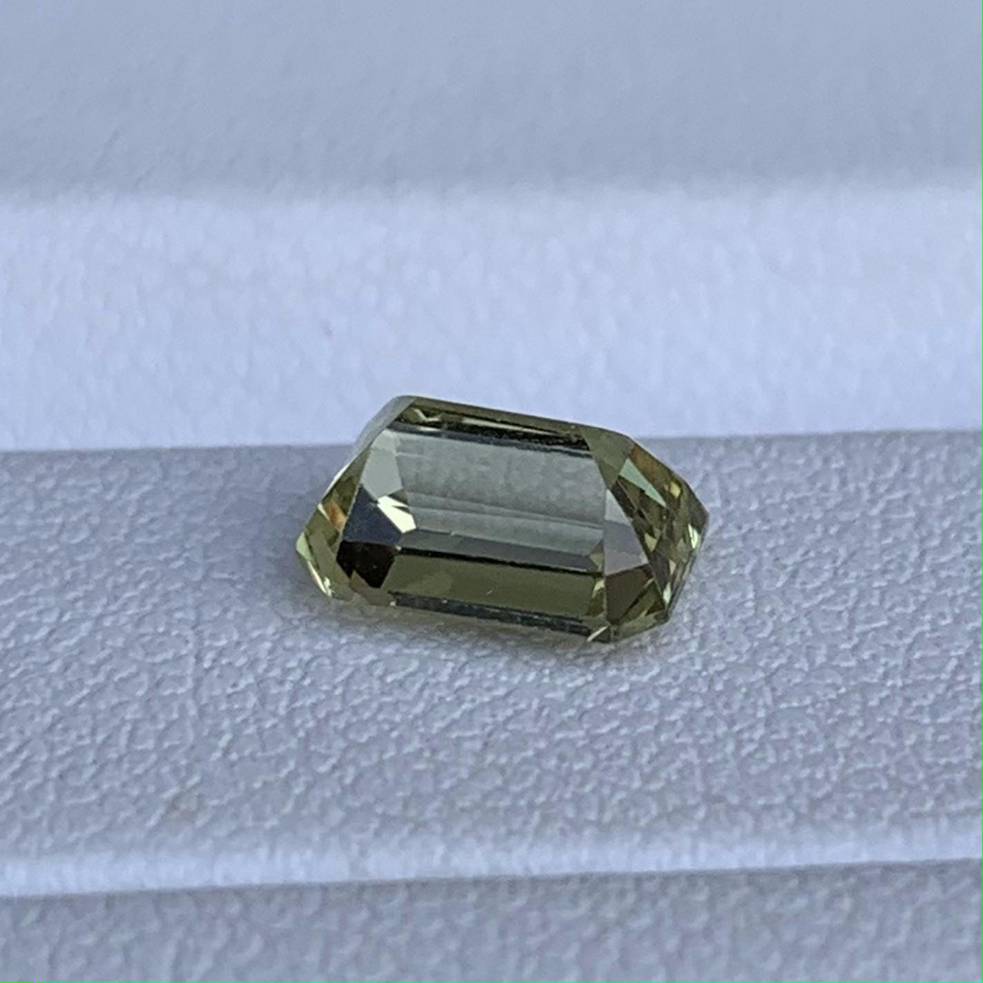 Natural Chrysoberyl 1.50ct - (H) - Baza Boutique
