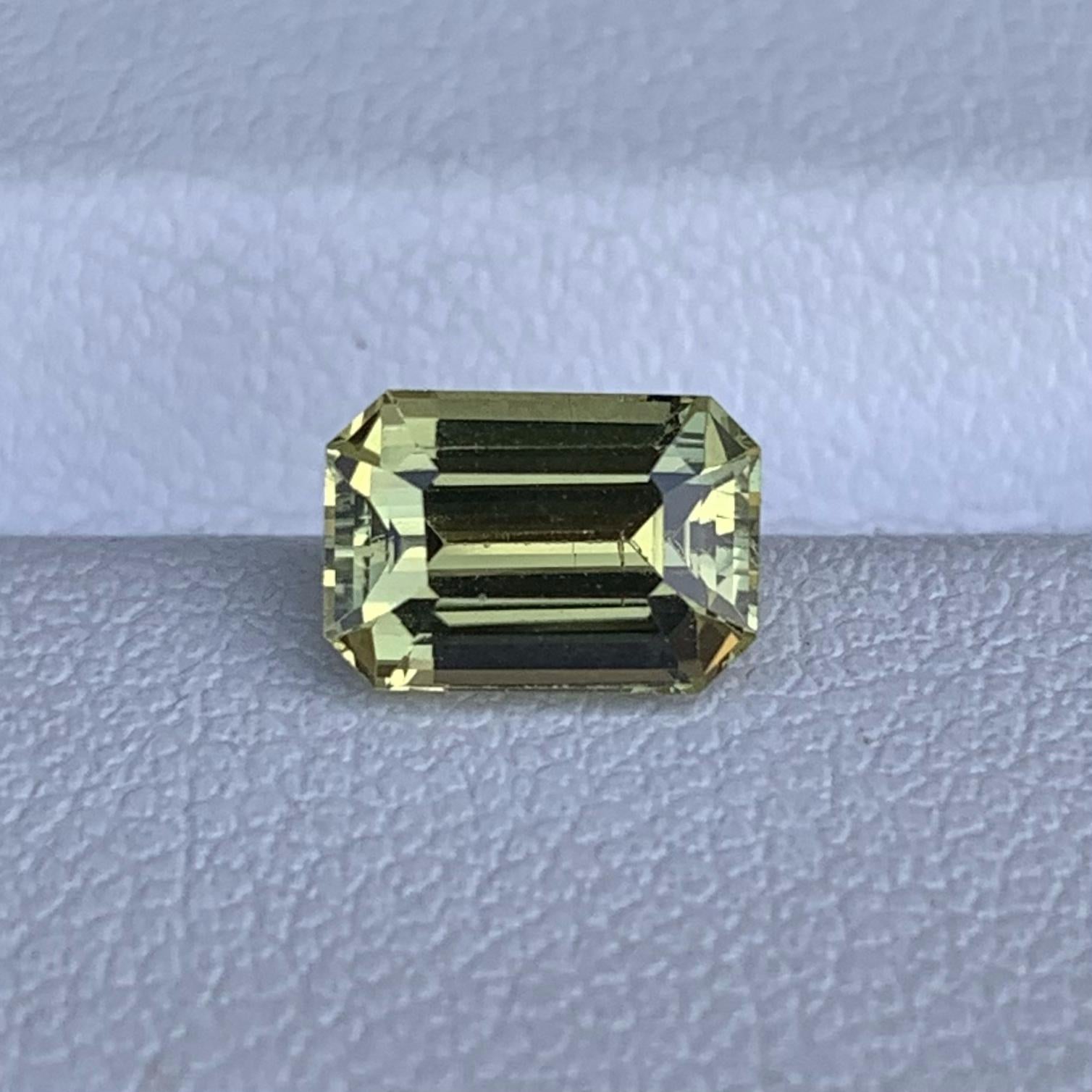 Natural Chrysoberyl 1.50ct - (H) - Baza Boutique