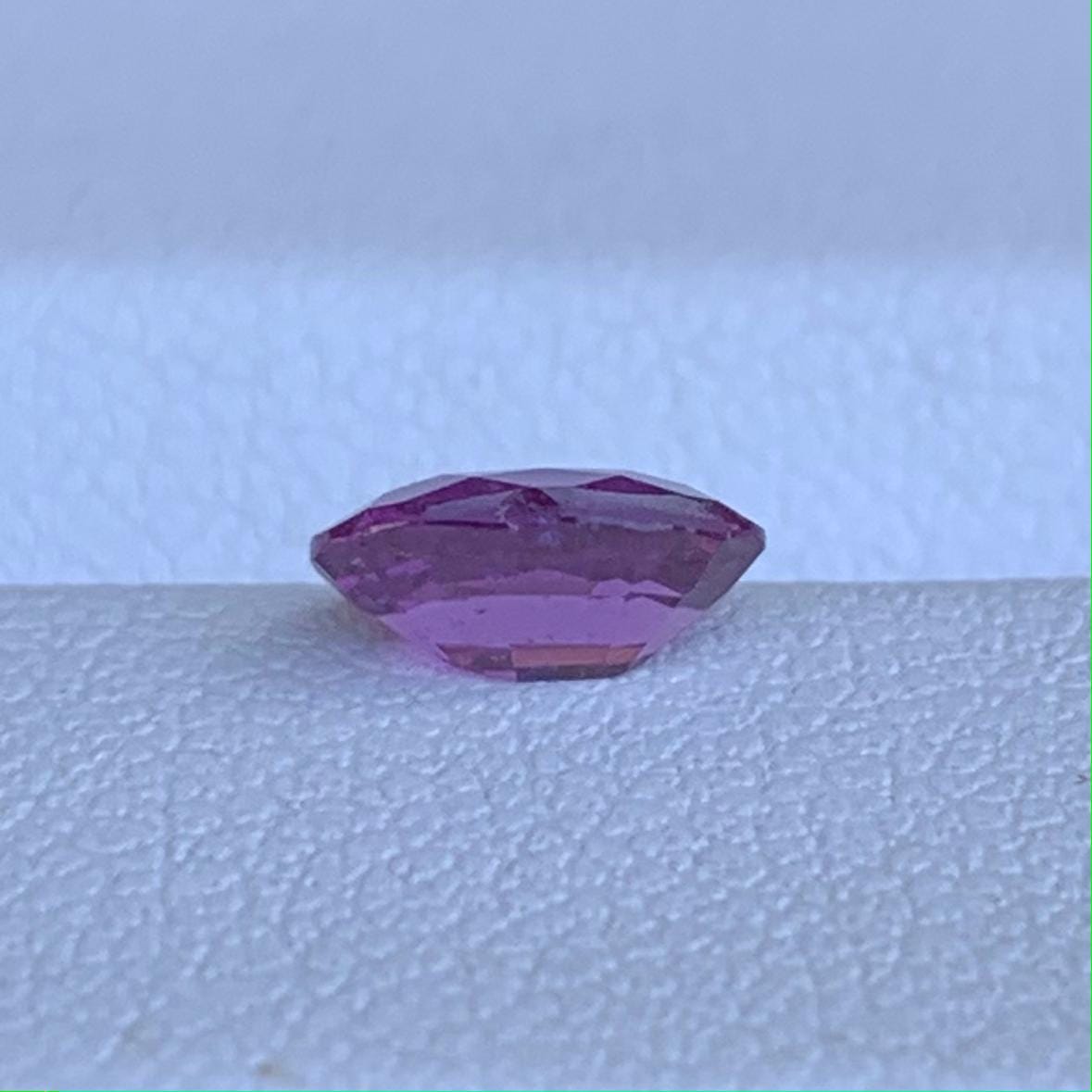 Natural Oval Cut Pink Sapphire 0.89ct - (H)