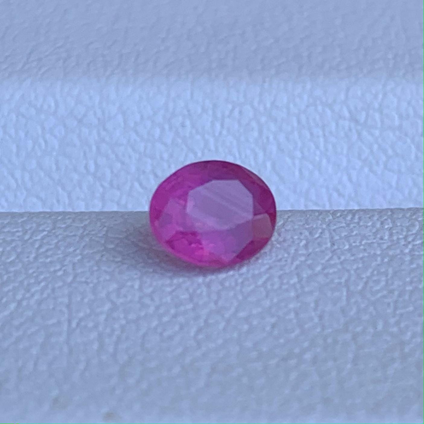 Natural Oval Cut Pinkish Ruby 0.54ct - (UH)