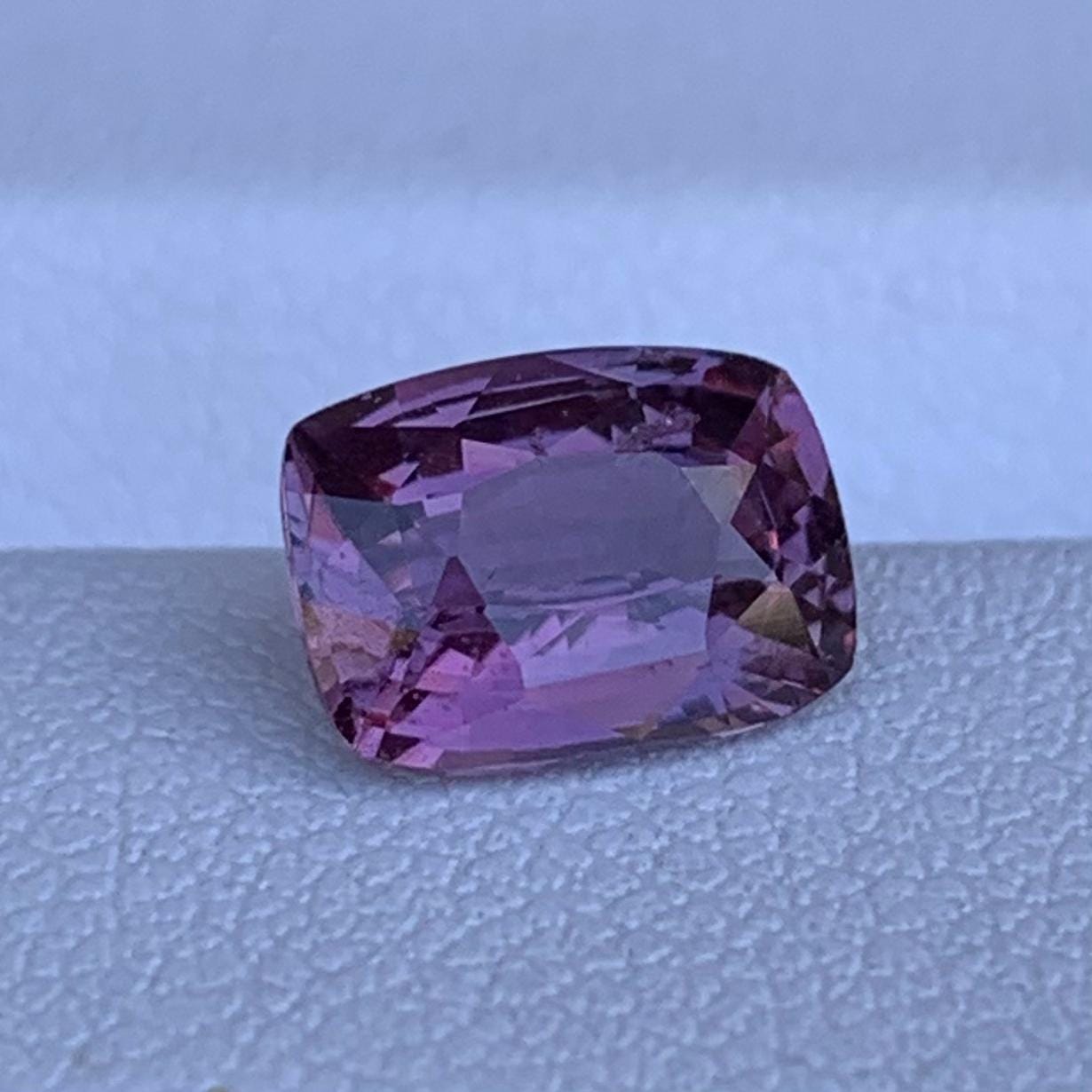 Grape Pink Sapphire 2.01ct - (UH) - Baza Boutique
