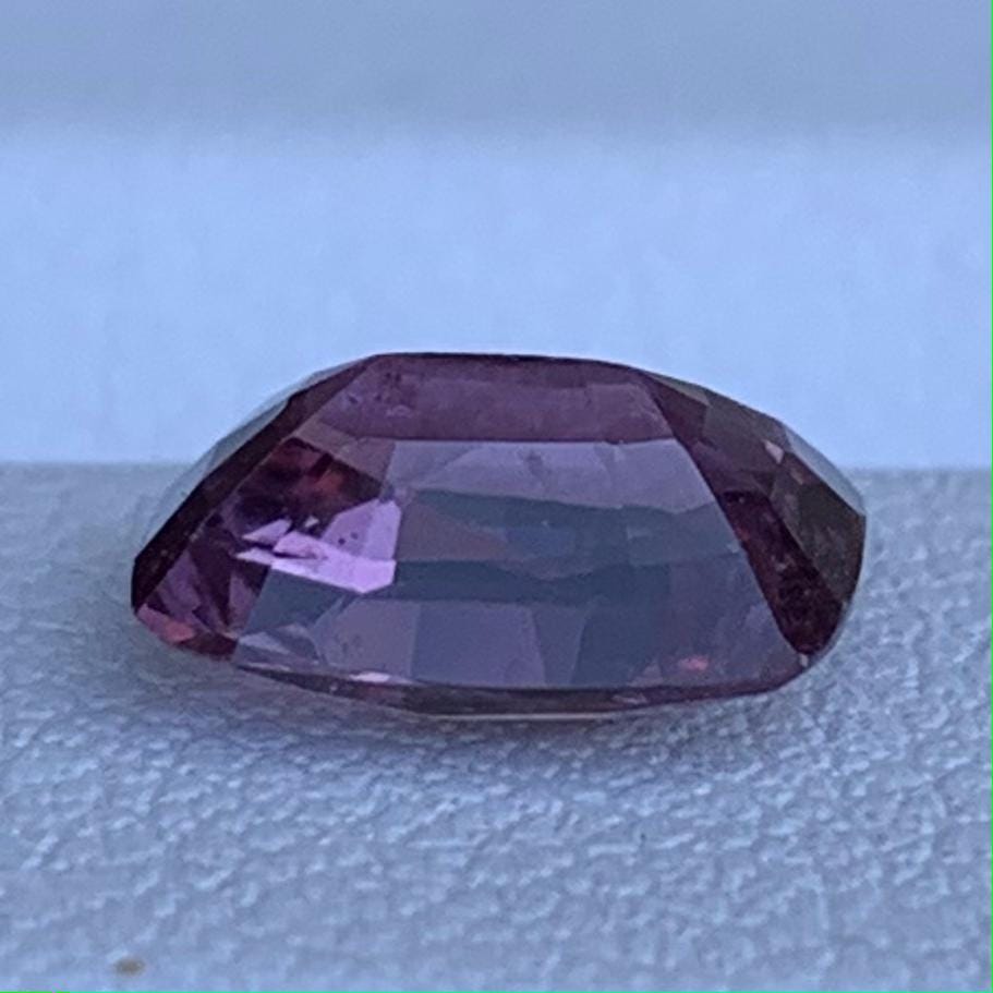 Grape Pink Sapphire 2.01ct - (UH) - Baza Boutique