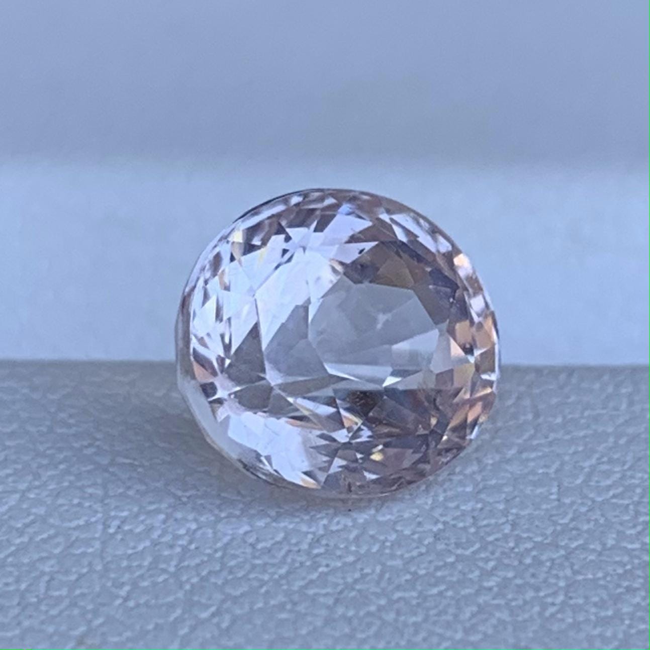 Natural Peach Sapphire 3.16ct - (UH) - Baza Boutique