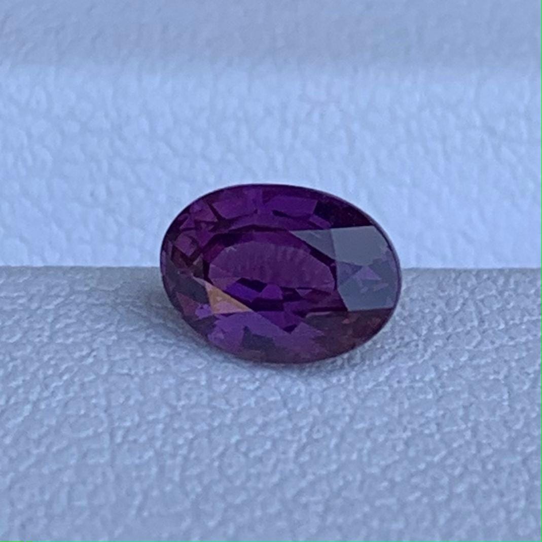 Natural Oval Cut Violet Sapphire 1.01ct - (UH)