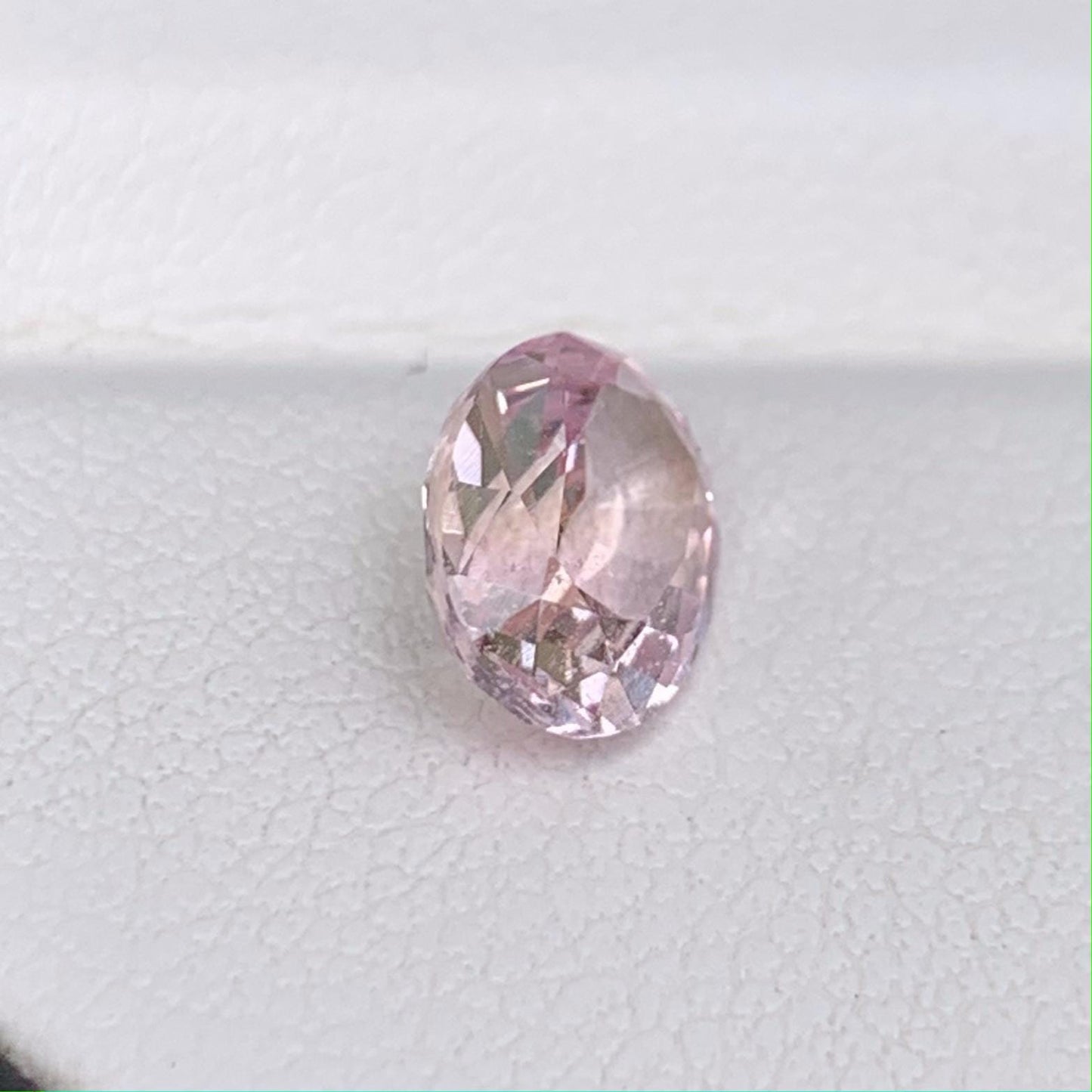 Natural Ceylon Padparadscha Sapphire 1.54ct - (UH) - Baza Boutique