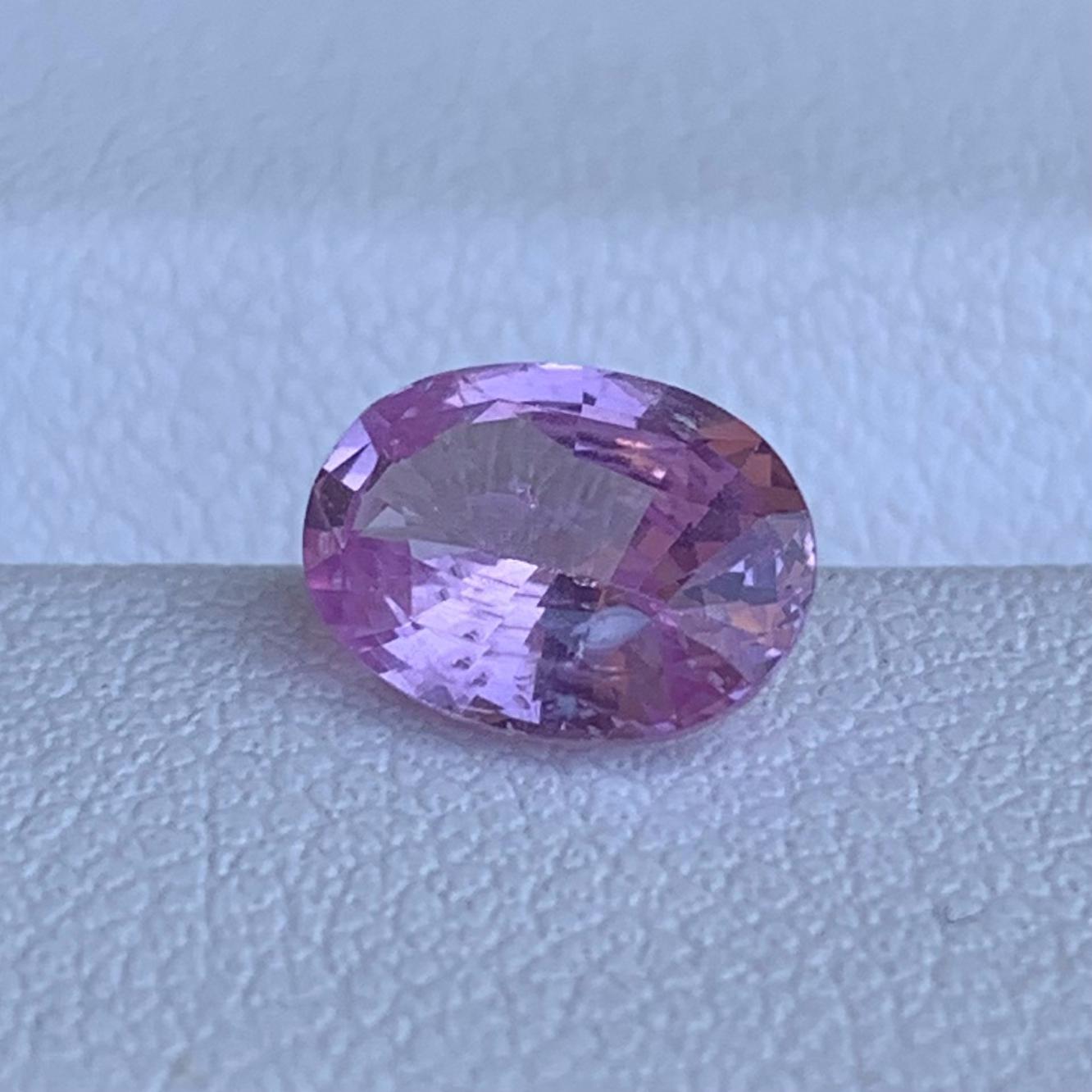 Natura Hot Pink Sapphire 1.54ct - (UH) - Baza Boutique