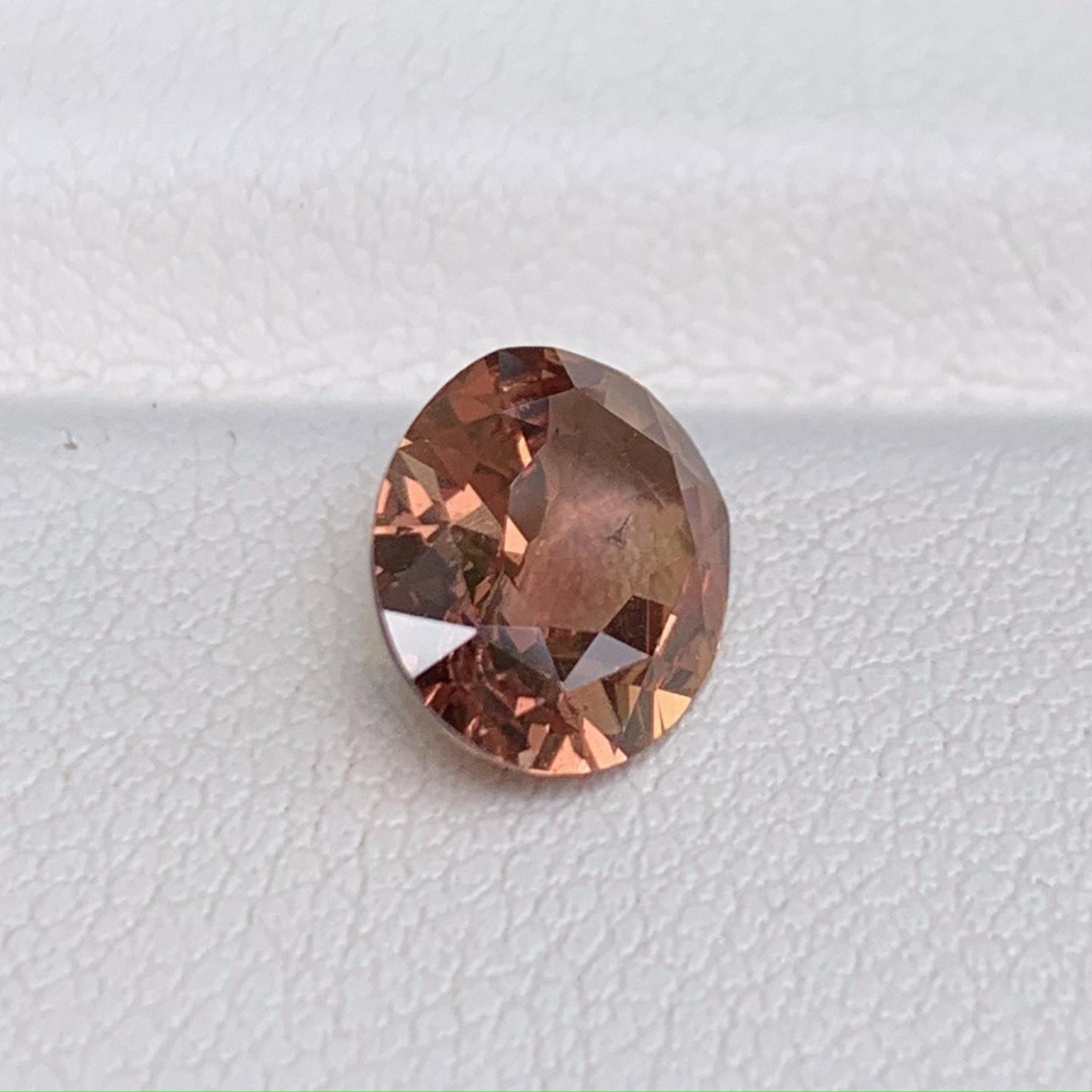 Natural Oval Cut Padparadscha Sapphire 2.07ct – (UH)