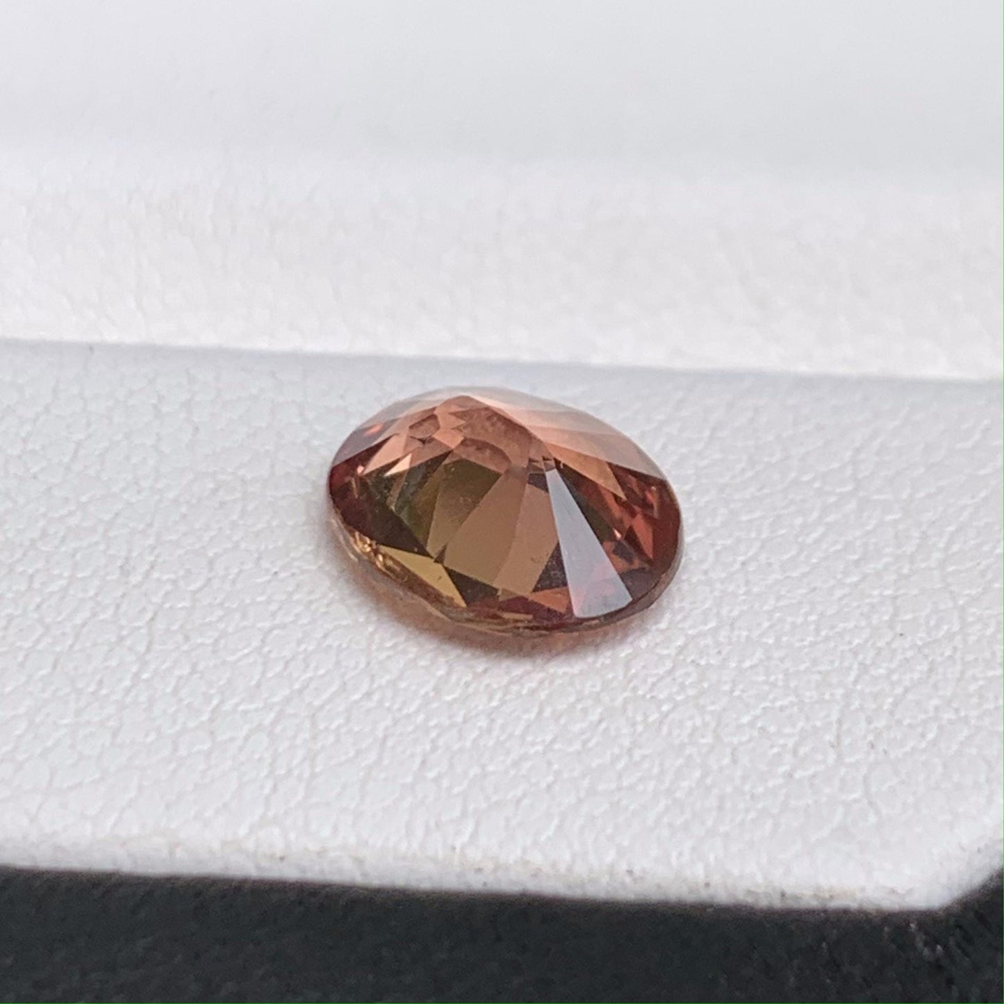 Natural Oval Cut Padparadscha Sapphire 2.07ct – (UH)