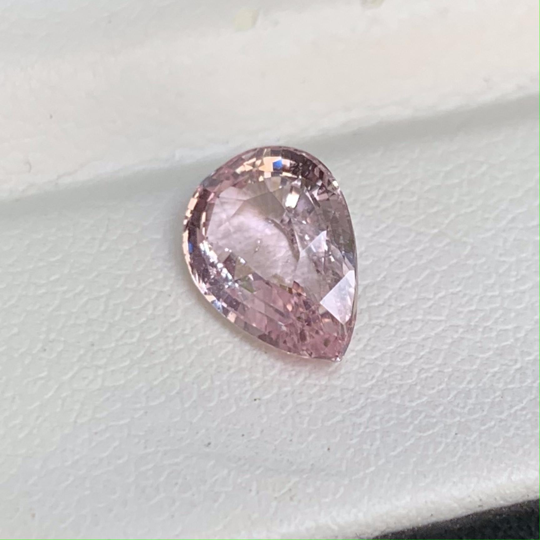 Pink Padparadscha Sapphire 2.05ct - (UH) - Baza Boutique