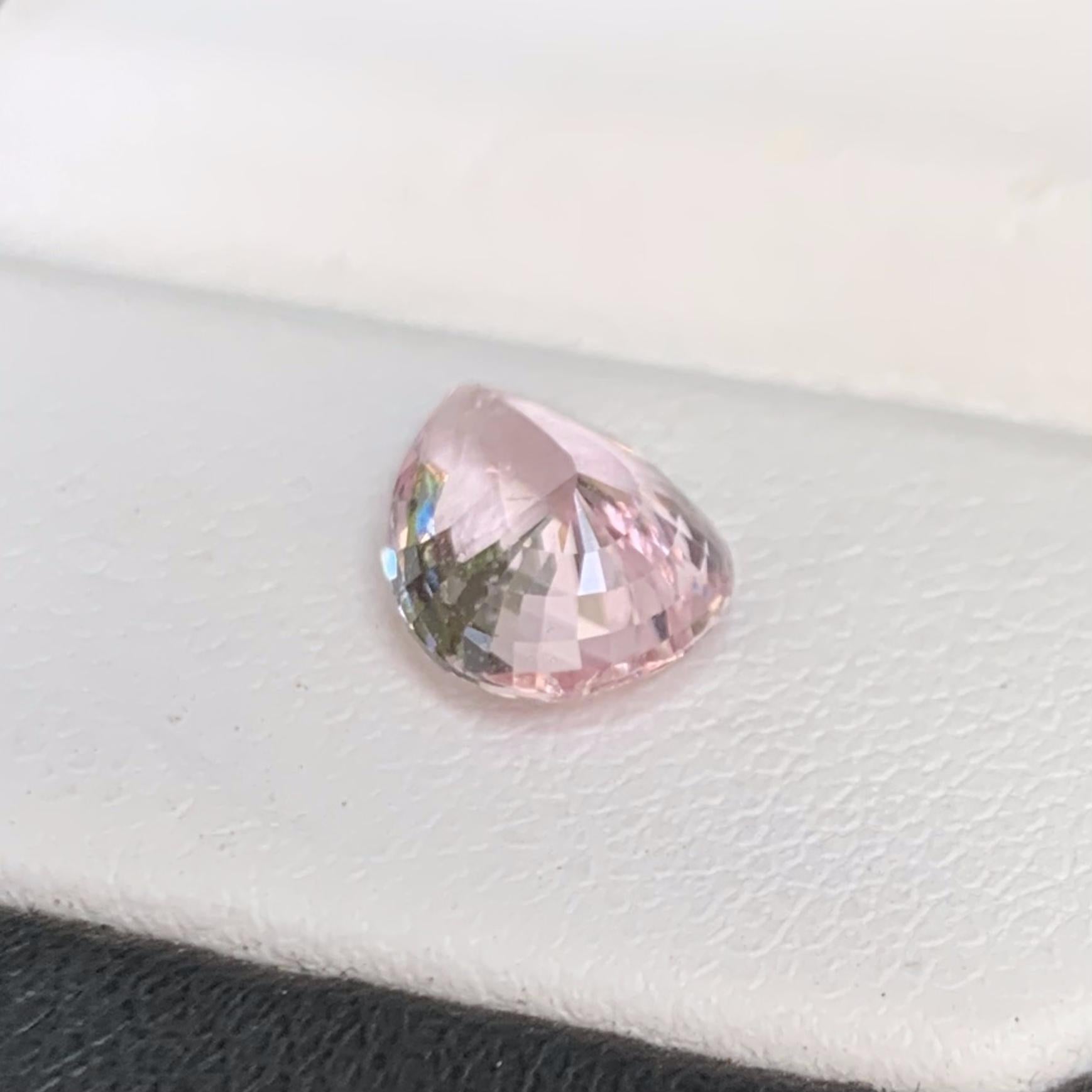 Pink Padparadscha Sapphire 2.05ct - (UH) - Baza Boutique