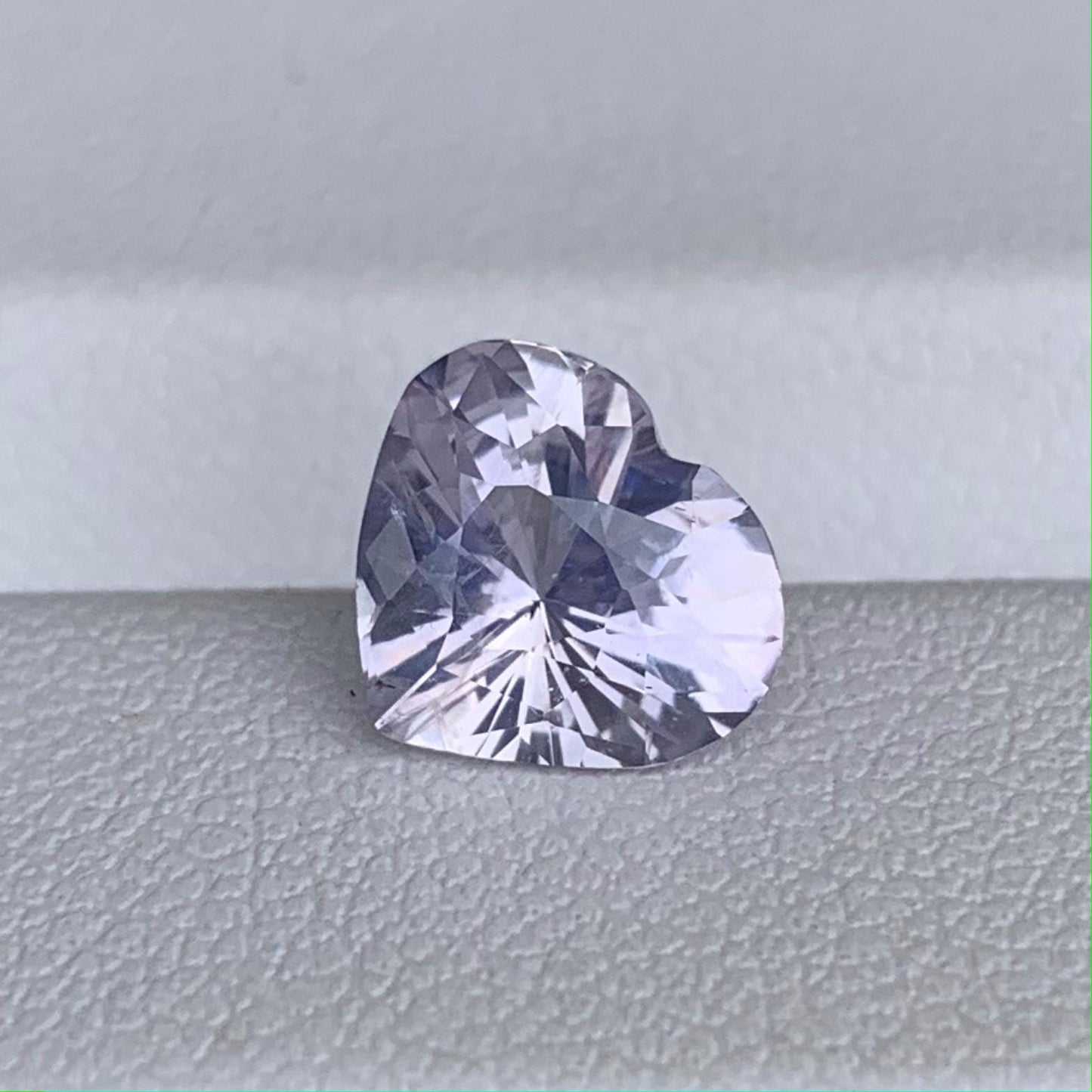 Heart Shaped Lavender Sapphire 2.21ct - (UH) - Baza Boutique