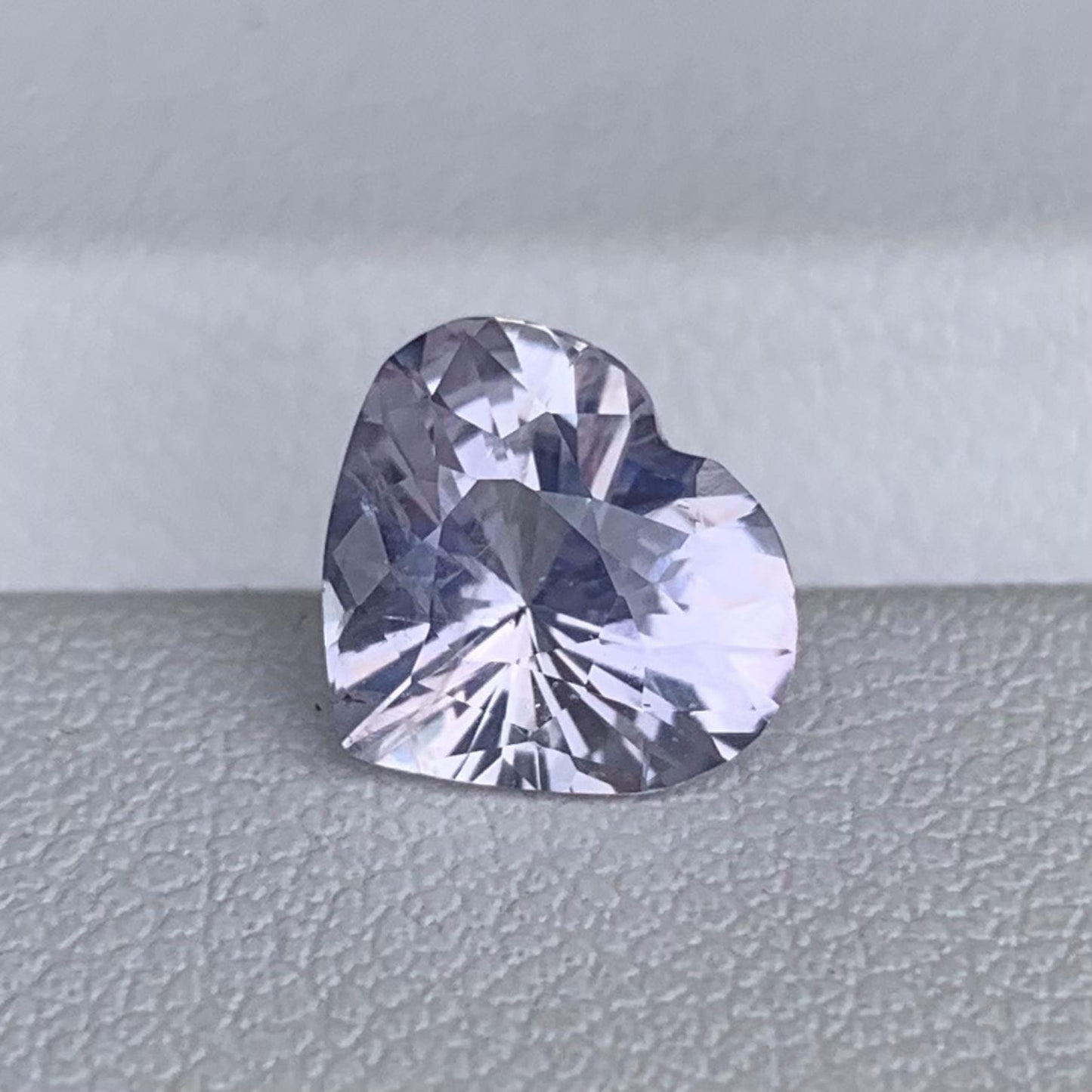 Heart Shaped Lavender Sapphire 2.21ct - (UH) - Baza Boutique