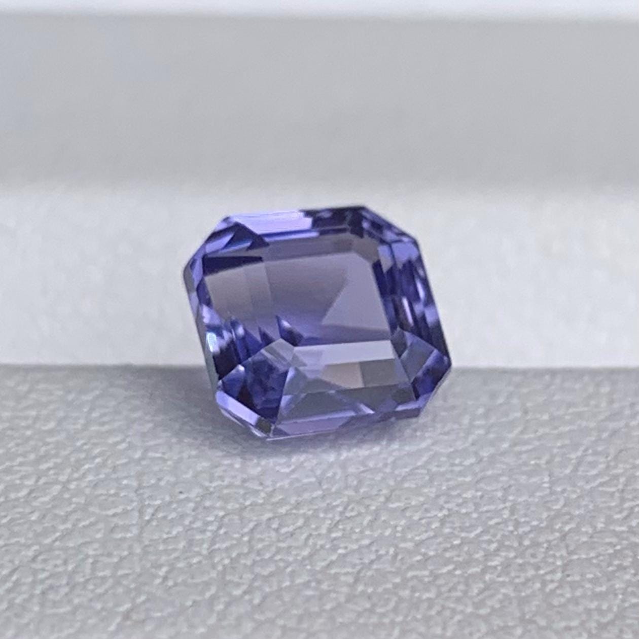 Natural Radiant Cut Purple Sapphire 2.04ct - (UH)