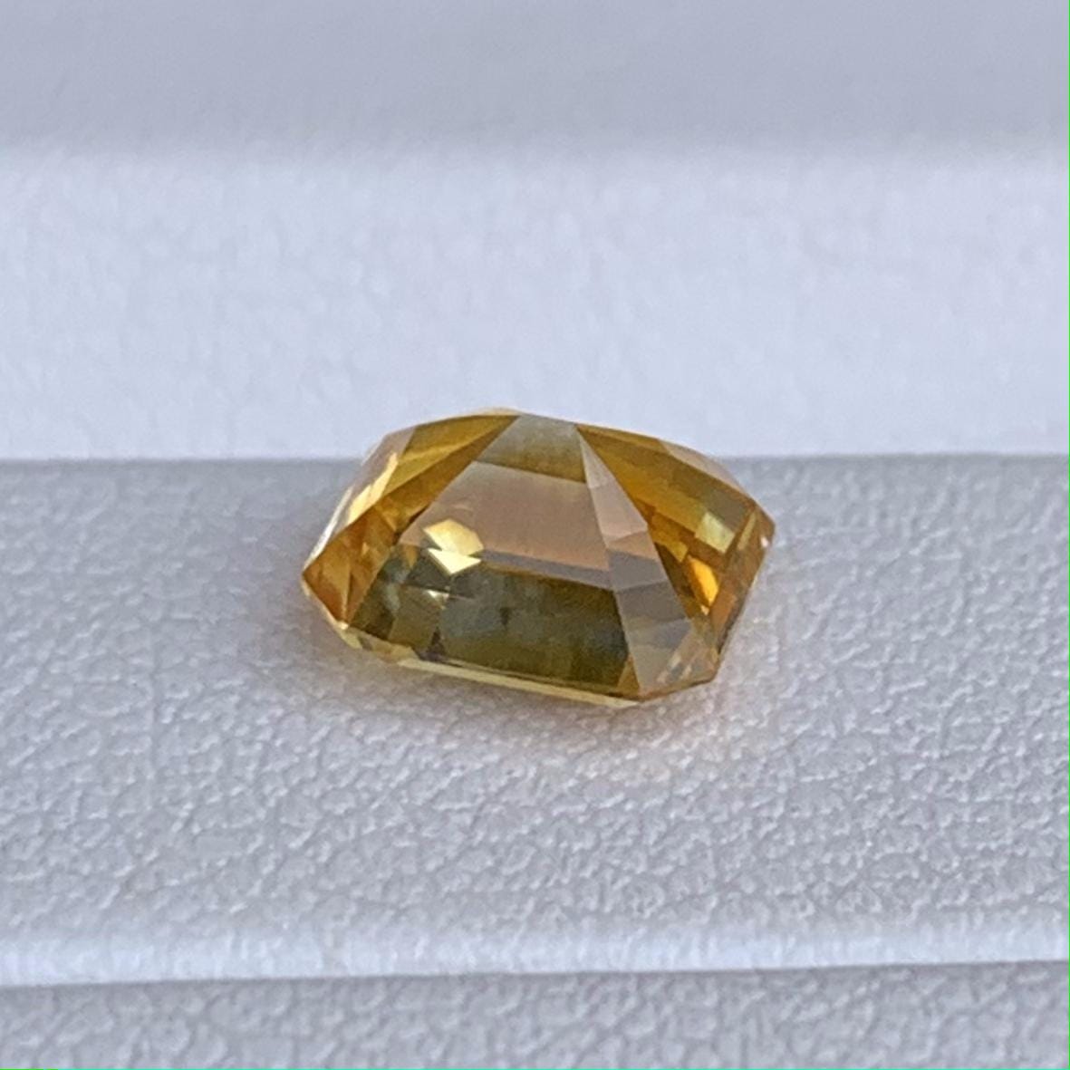 Natural Radiant Cut Golden Yellow Sapphire 2.16ct - (H)