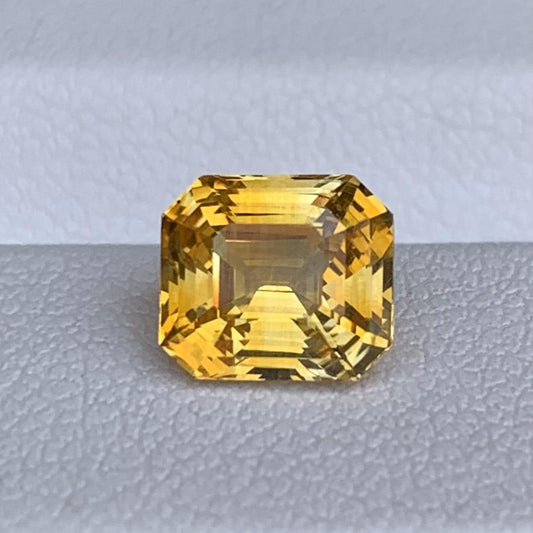 Natural Radiant Cut Golden Yellow Sapphire 2.16ct - (H)