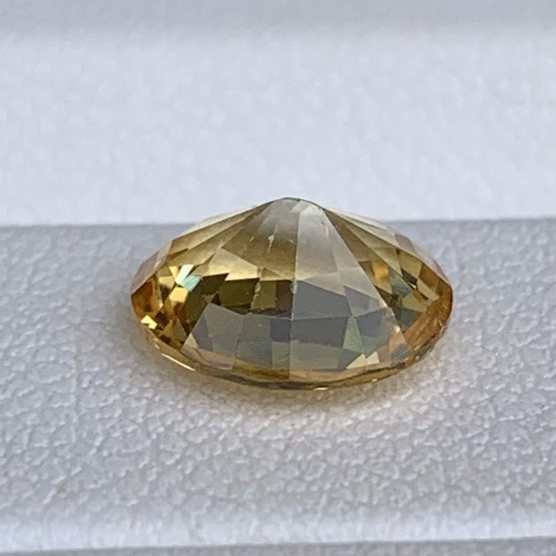 Natural Oval Cut Yellow Sapphire 2.15ct - (H)