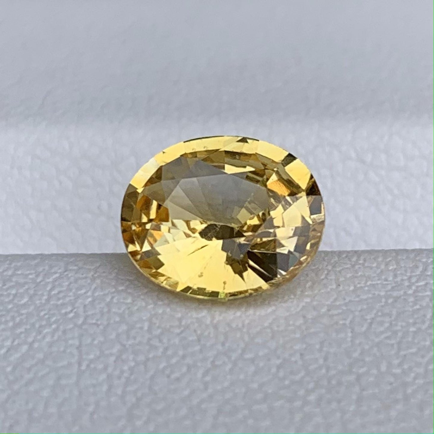 Natural Oval Cut Yellow Sapphire 2.15ct - (H)