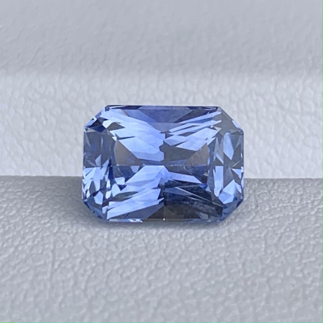 Natural Radiant Cut Blue Sapphire 2.28ct - (H)