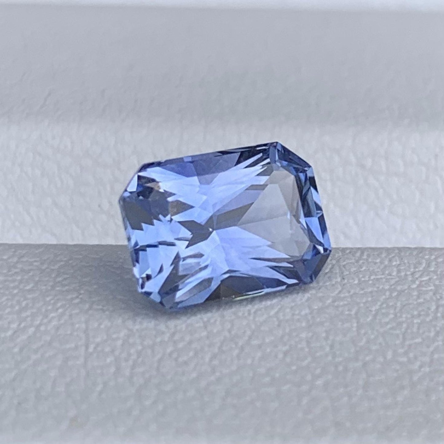 Natural Radiant Cut Blue Sapphire 2.28ct - (H)