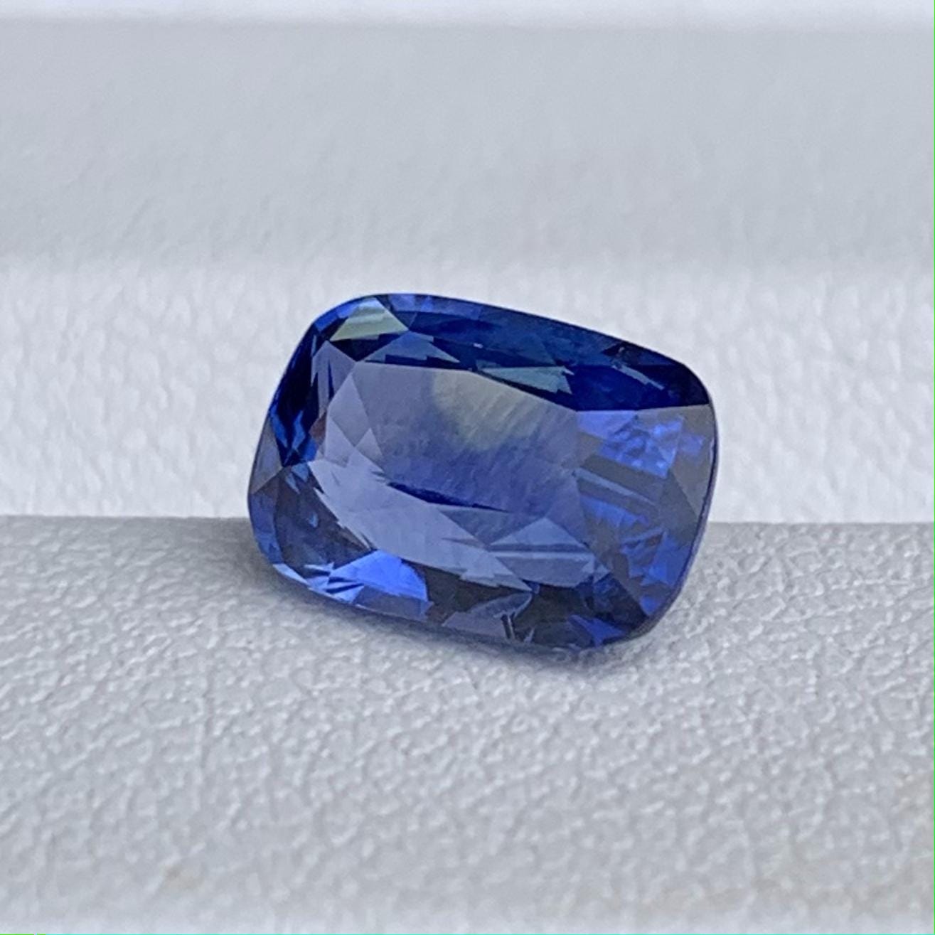 Natural Cushion Cut Cornflower Blue Sapphire 2.14ct - (H)