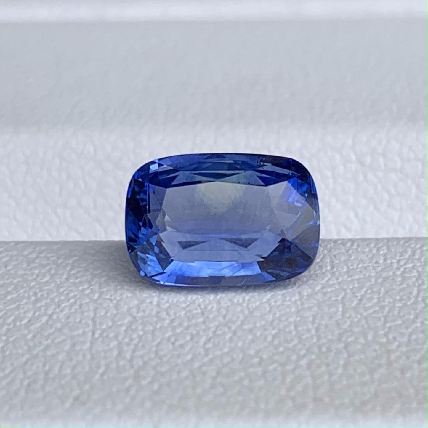 Natural Cushion Cut Cornflower Blue Sapphire 2.14ct - (H)