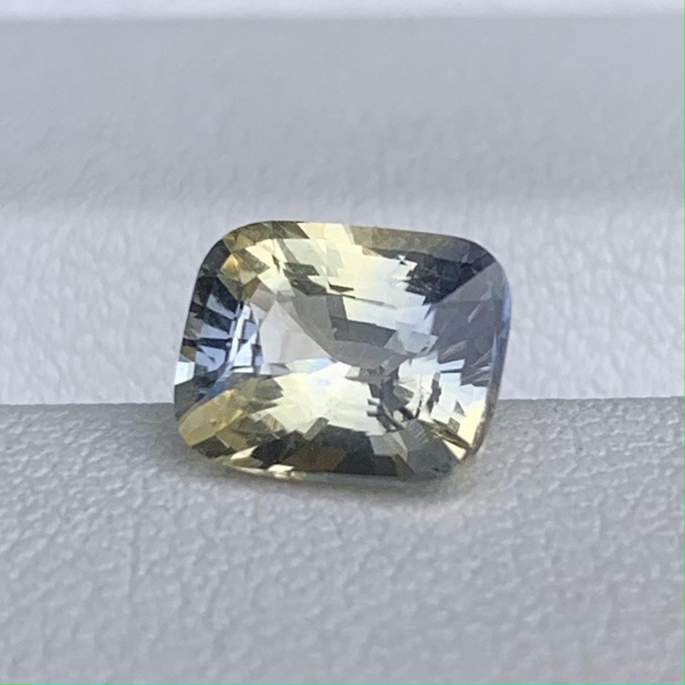 Natural Cushion Cut Bi Color Sapphire 2.06ct - (UH)