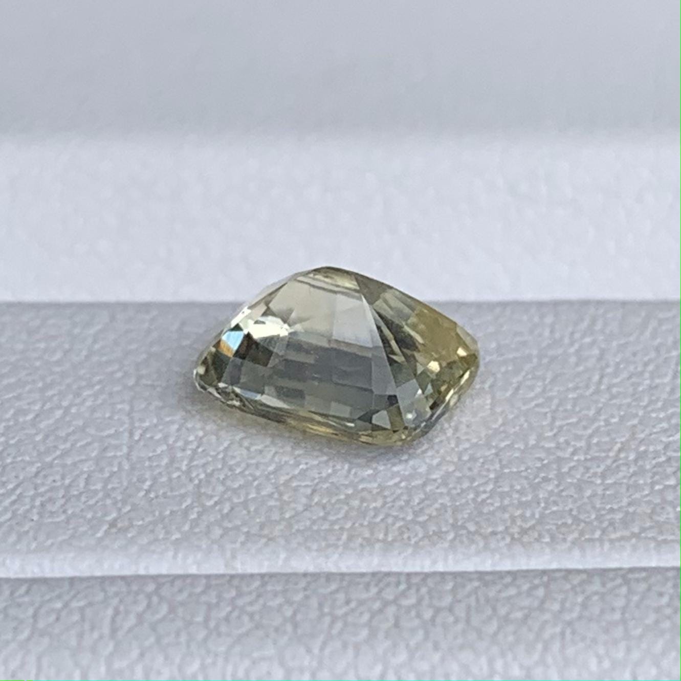 Natural Cushion Cut Bi Color Sapphire 2.06ct - (UH)
