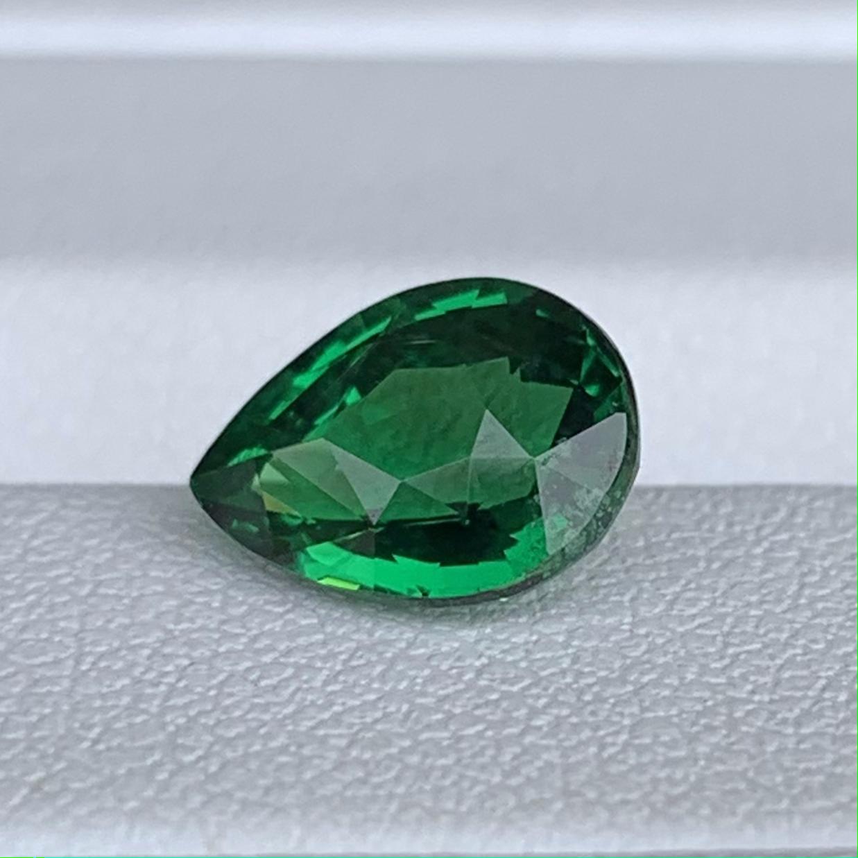 Natural Pear Cut Vivid Green Tsavorite Garnet 2.02ct - (UH)