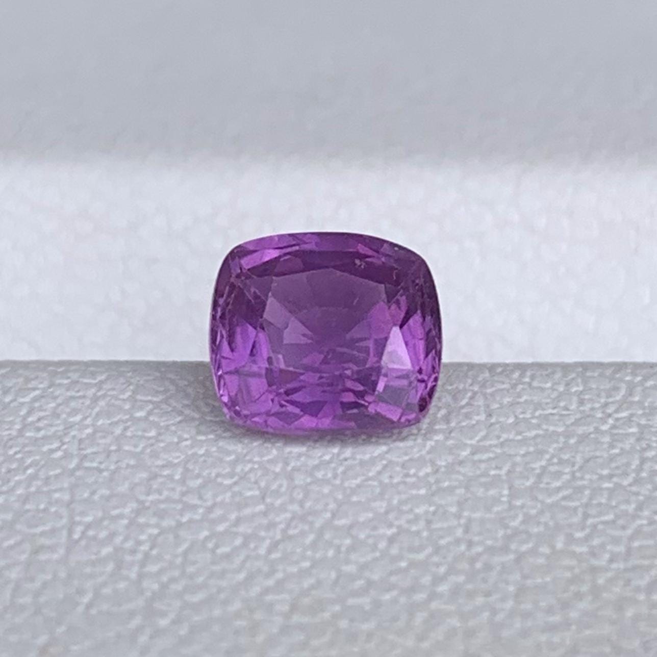 Natural Cushion Cut Violet Sapphire 1.04ct - (UH)